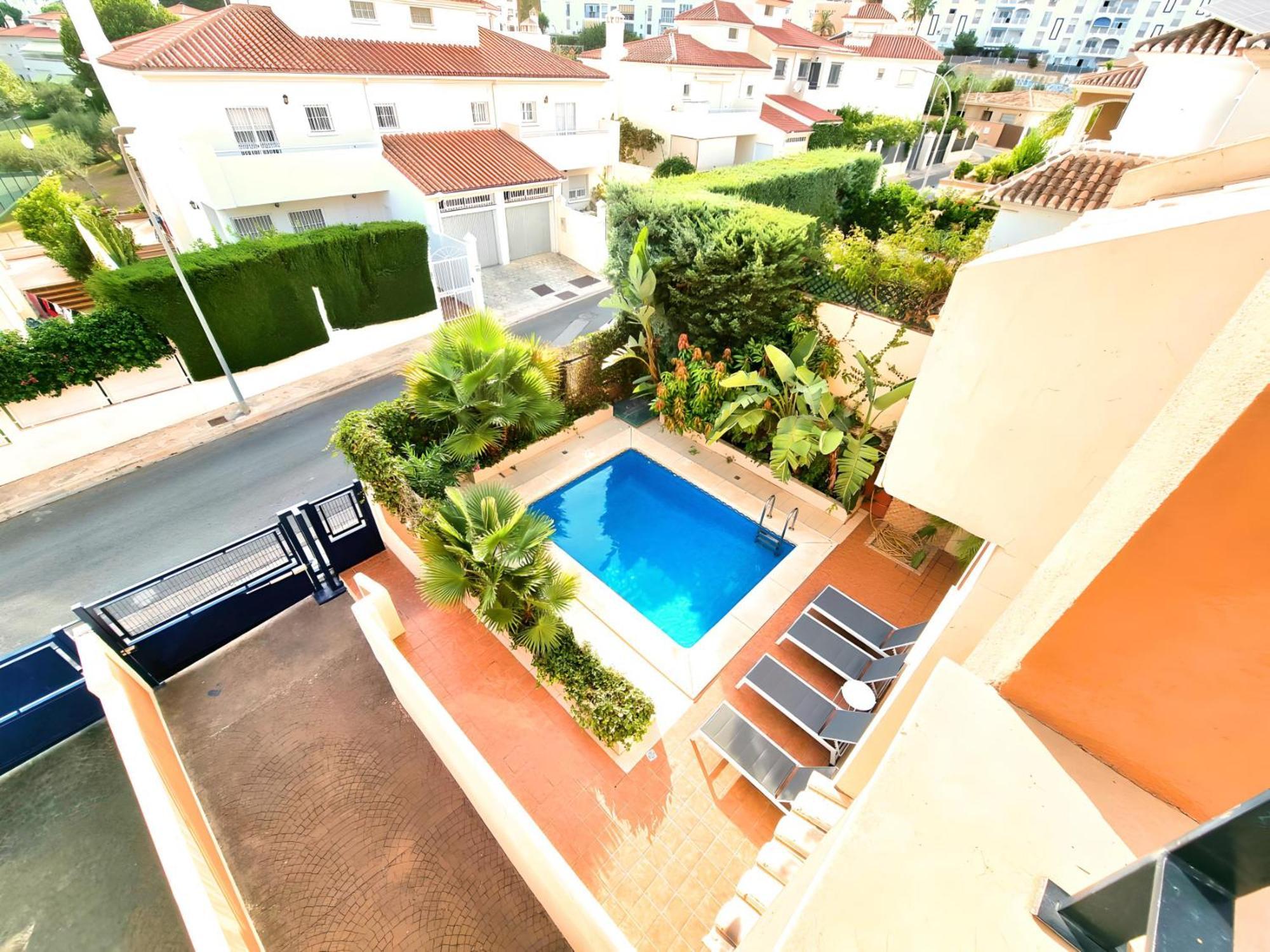 בנאלמדנה Stunning Home With Outdoor Swimmingpool, 4 Bedrooms And Wifi מראה חיצוני תמונה