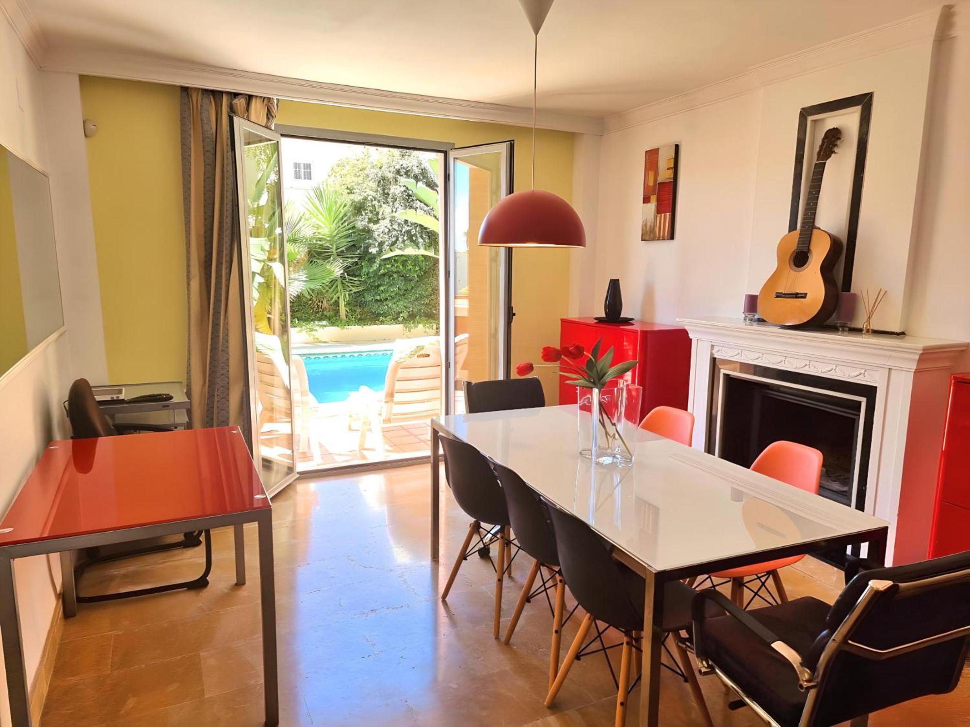 בנאלמדנה Stunning Home With Outdoor Swimmingpool, 4 Bedrooms And Wifi מראה חיצוני תמונה